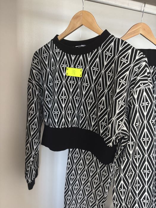 Наличен Дамски екип