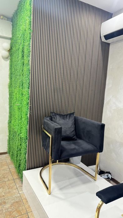 Оборудванвто за маникюр и кошетка за мигли