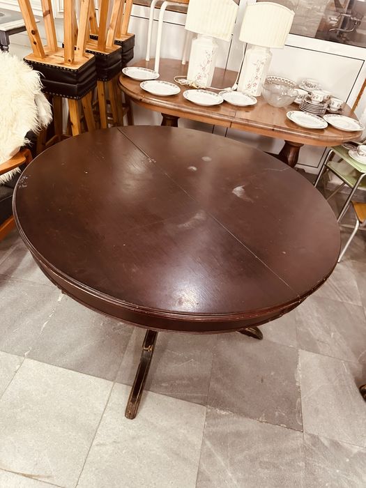 Кръгла дървена трапезна маса – масив