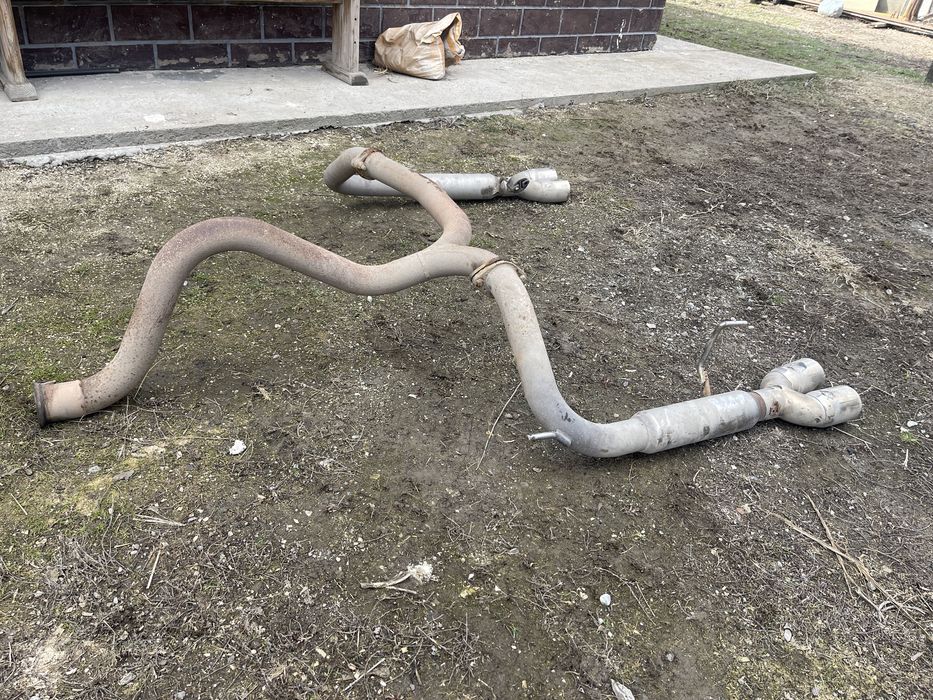 Раздвоенный выхлоп на ленд крузер 200