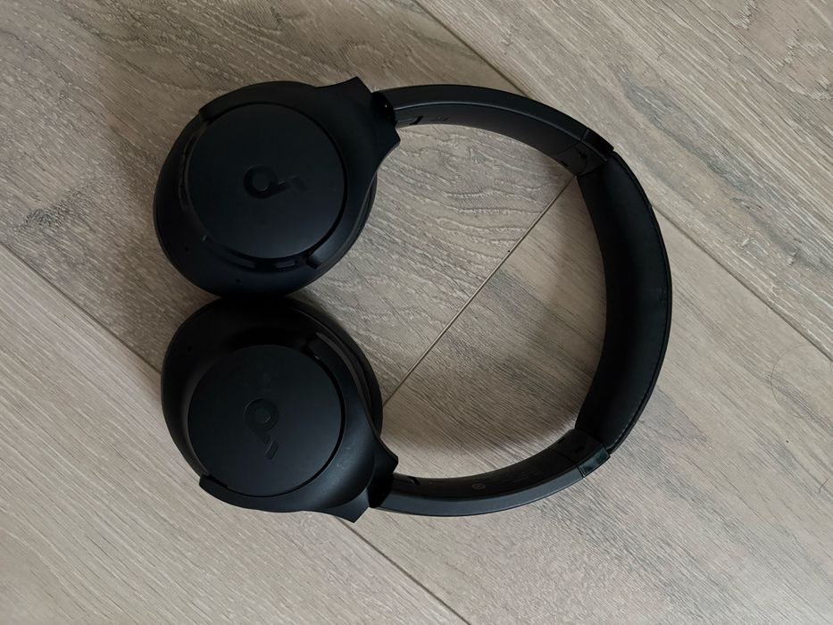 Soundcore наушники