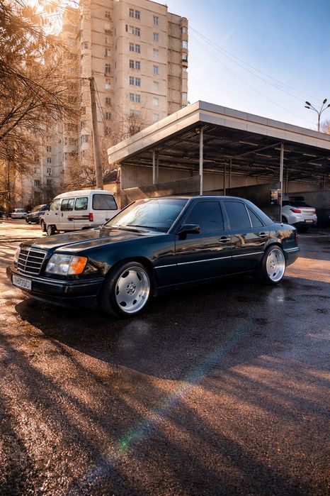 Продам Мерседес Бенз w124