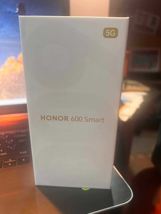 продавам смартфон  HONOR 600 SMART