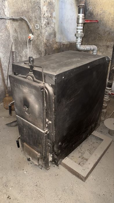 Viadrus U22 Basic 46.5 kW – 8 секции, чугунен котел за дърва и въглища