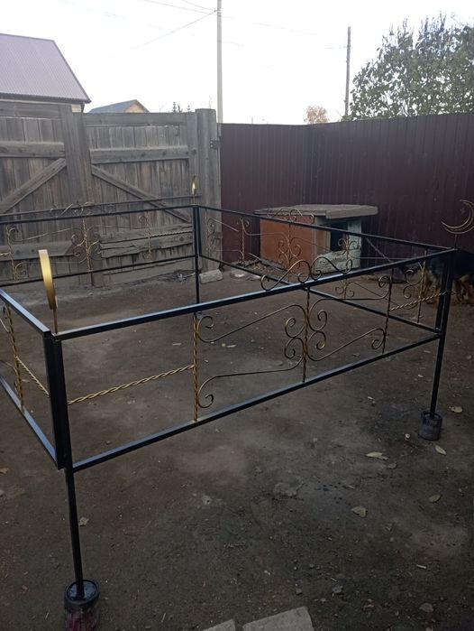 Продам оградку для могилы