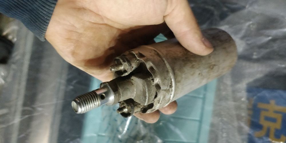 Продам бензонасос для Мерседес 124