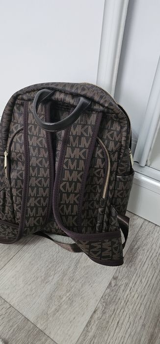 Продам сумки в отличном состоянии