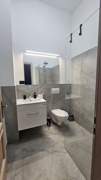 Inchiriez casa Brașov