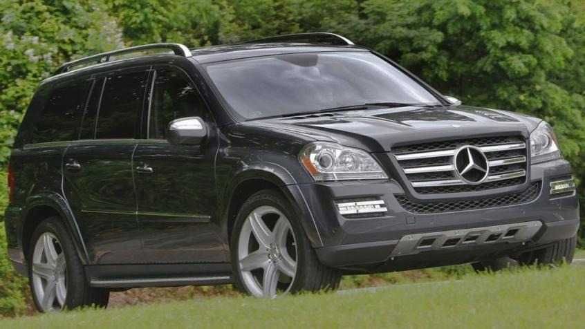 GL X164 09-12 никелирана добавка за предна броня оригинална КАТО НОВА