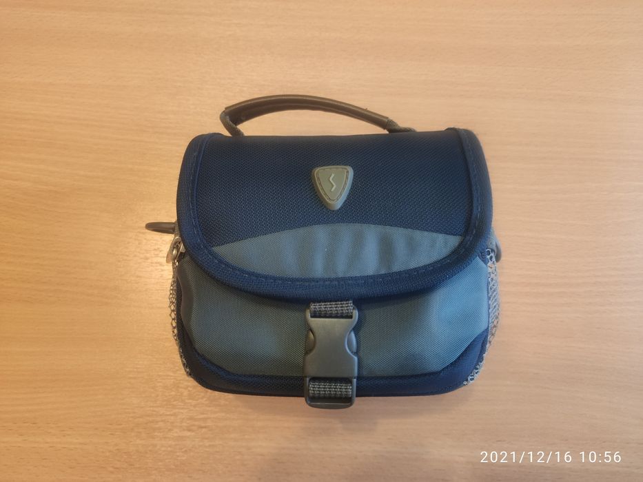 Сумка для видеокамеры, фотоаппарата.