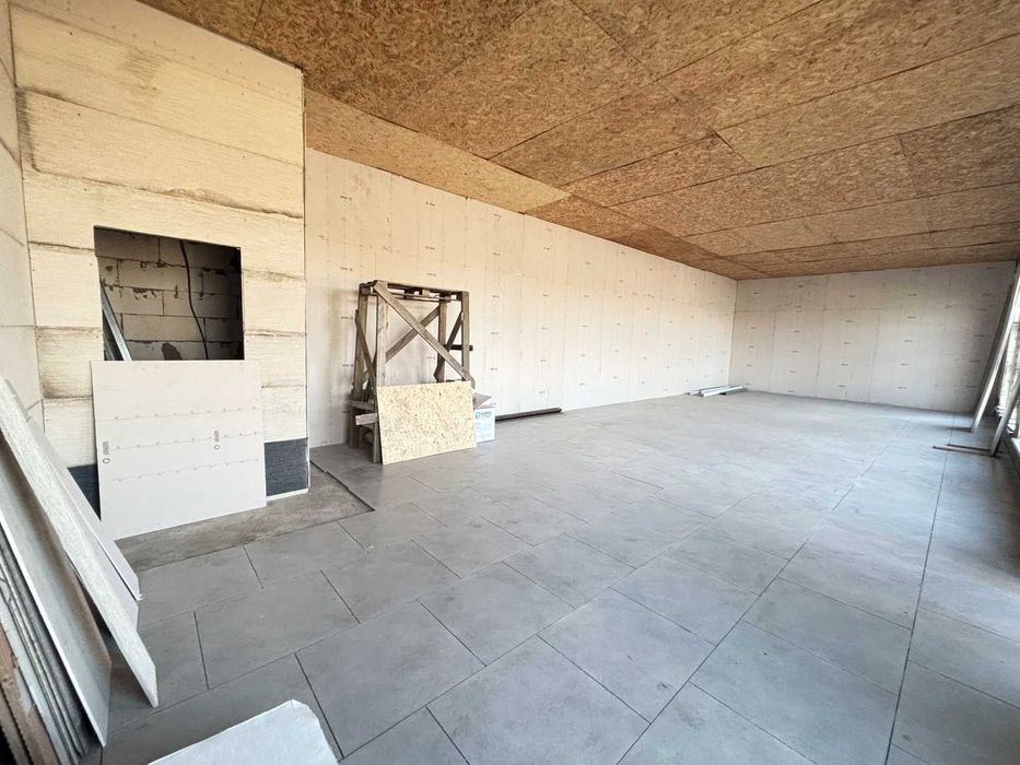 Торговое помещение, 89.8 м², 8 Марта