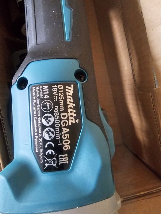 Makita polizor 18v li ion,pret fix