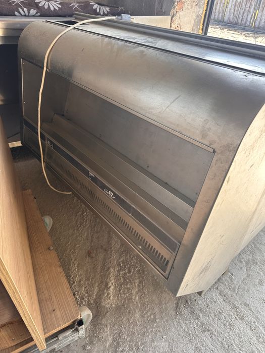 Хладилна маса 120см