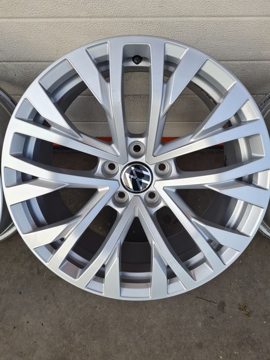 Оригинални джанти за ФОЛКСВАГЕН VW AUDI SEAT SKODA R18 5x112 ET25 8J