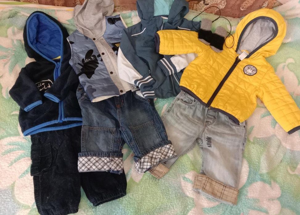 Продаётся коляска, детская одежда