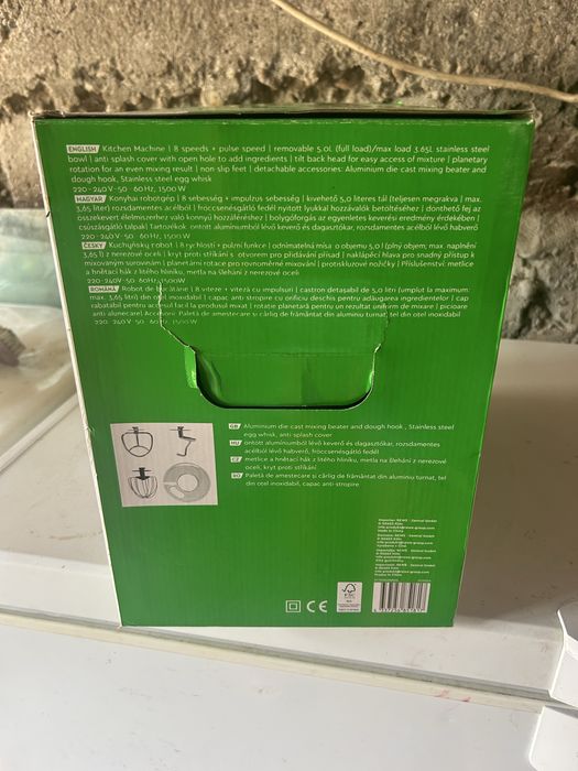 Robot de bucatarie nou