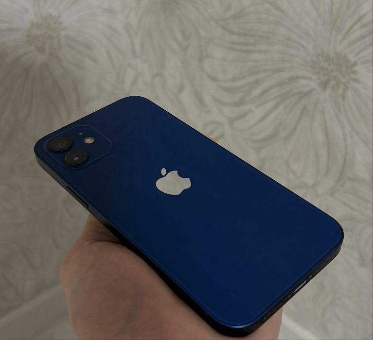 продам айфон 12