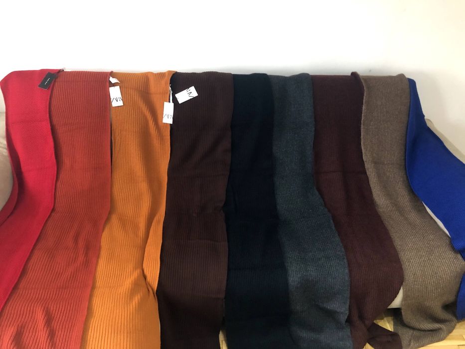 Esarfa Zara Nou cu eticheta