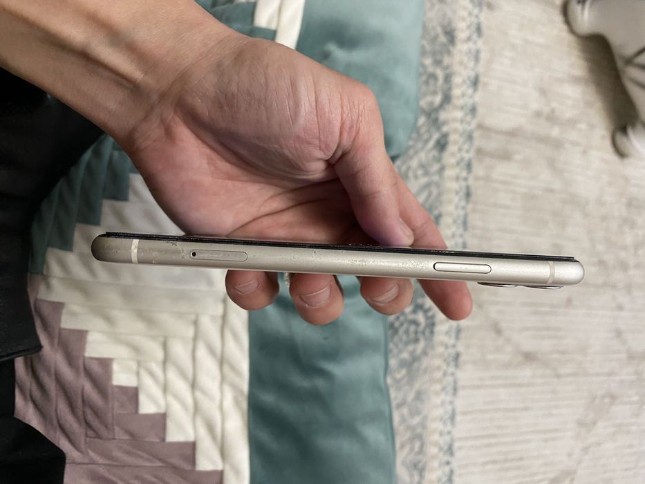 Iphone 11 в хорошем состоянии