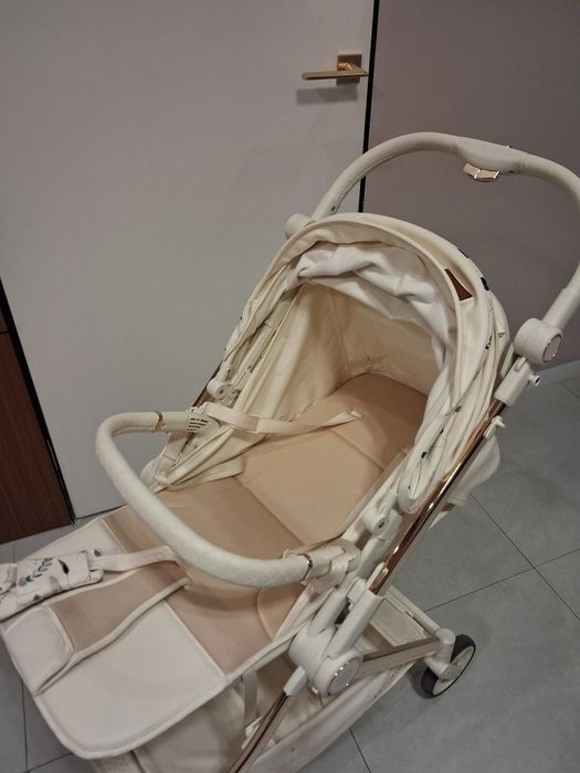 Продам коляску летнюю