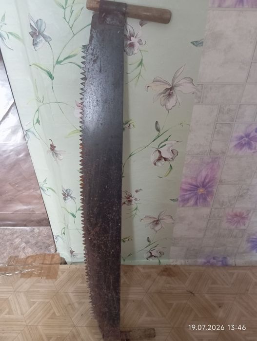 Пила дружба советская