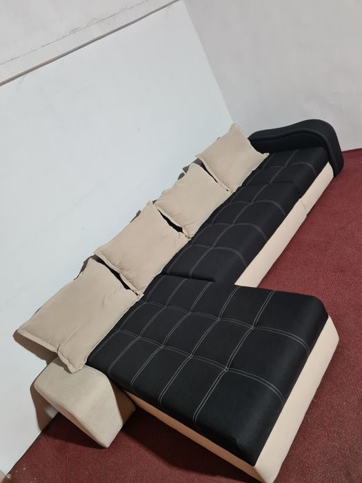 Colțar mare extensibil  impecabil