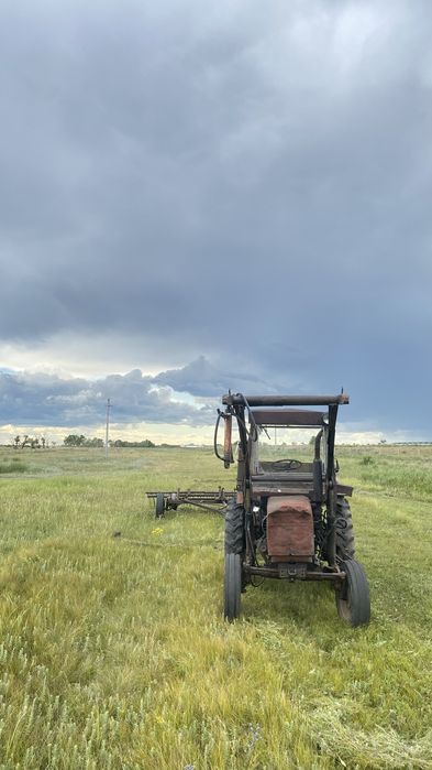 Трактор Т 25 рабочем состояний