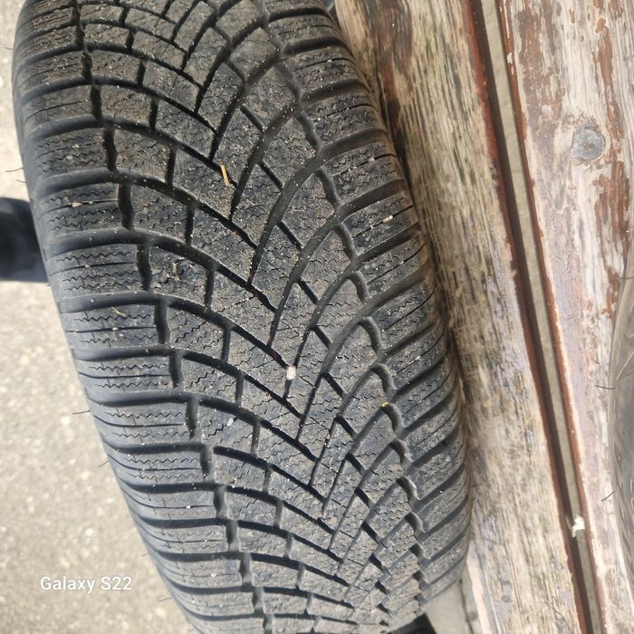 Anvelope 215 60 16