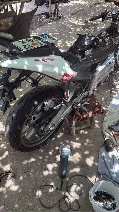 Vand piese aprilia rs125