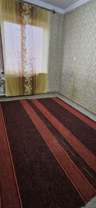5 каватли домнинг 4 каватида 3 хонали квартира ижарага берилади