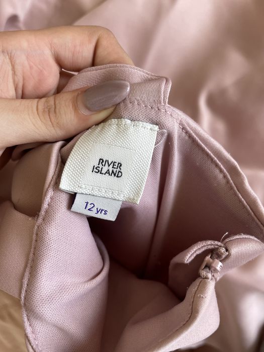 Официална рокля за млади момичета