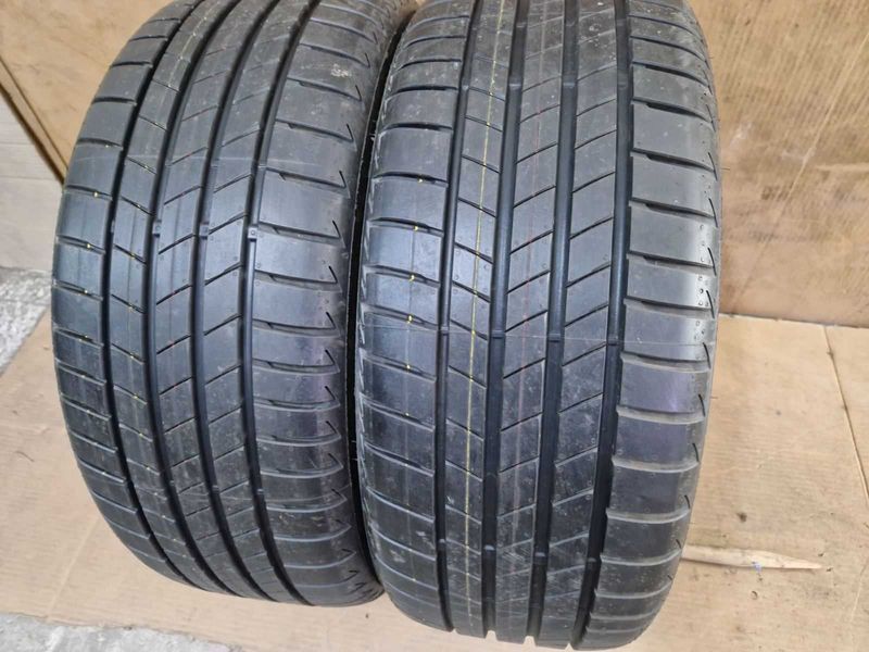 2 Bridgestone R19 225/40 нови летни гуми DOT1224