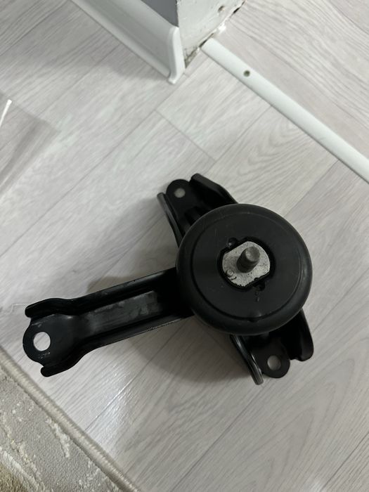 Подушка матора новые accent,solaris