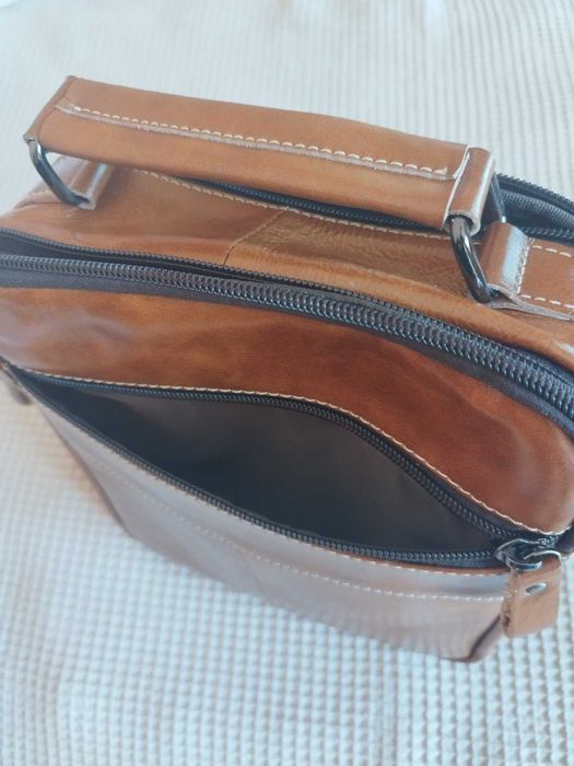 Мъжка кожена чанта 22х26 см.