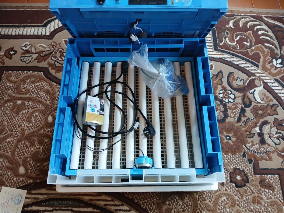 Продам Инкубатор
