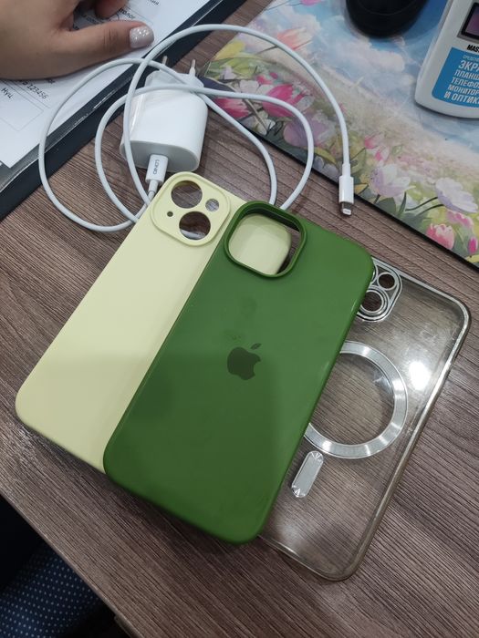 Продам iPhone 14