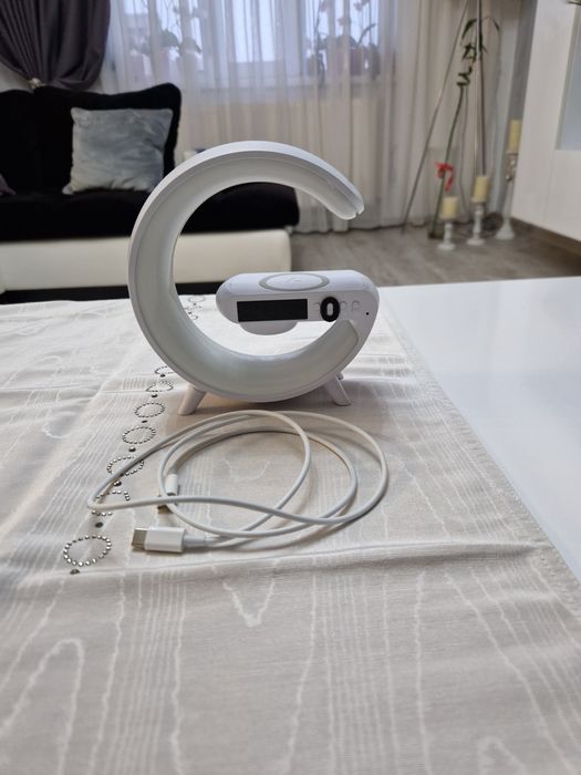 Suport wireless universal pentru încărcare telefon