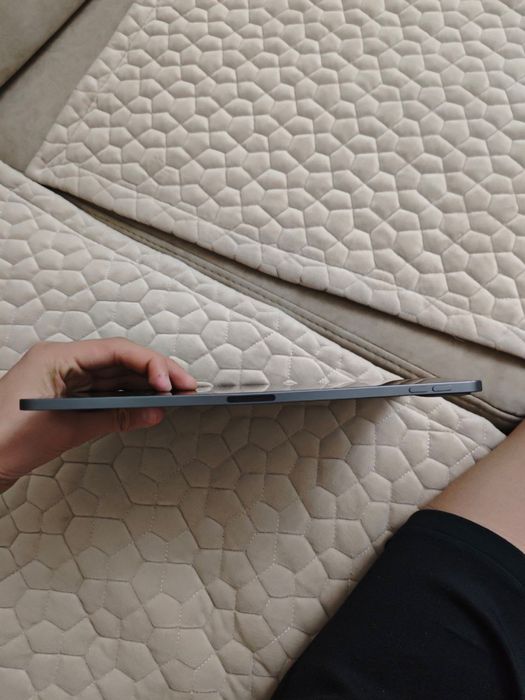 Продам айпад про 2021 года 128гб