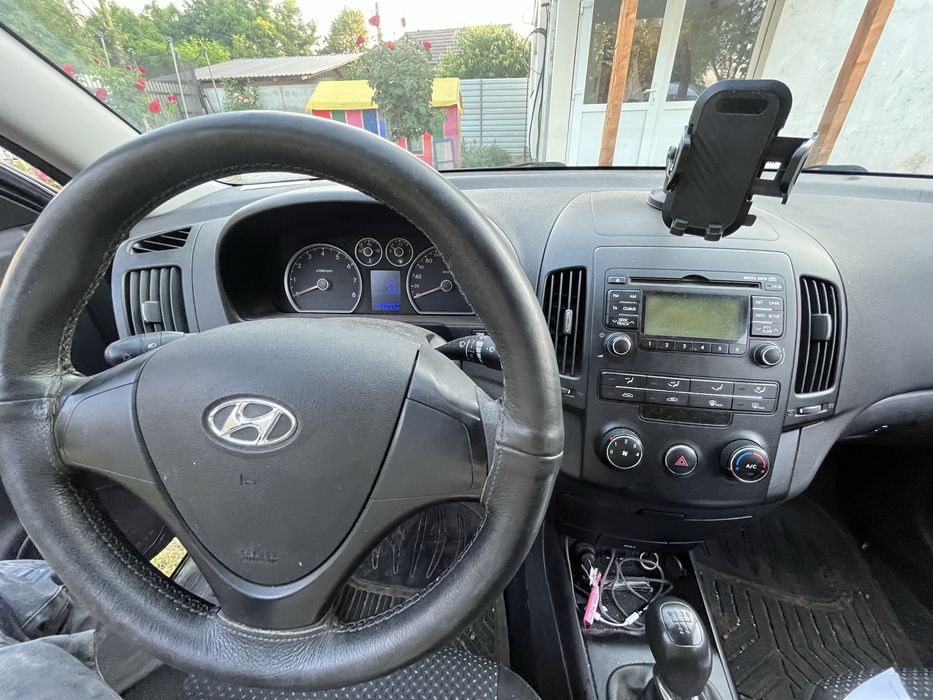 HYUNDAI i30 2011 — imagine 4
