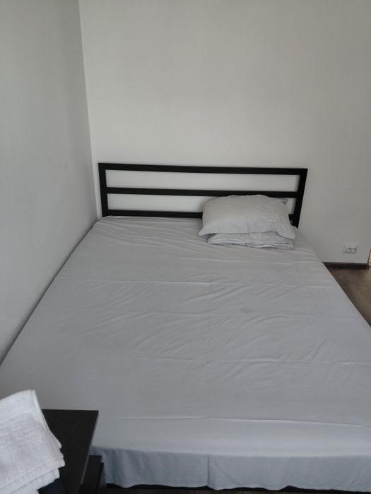 Vand apartament urgent