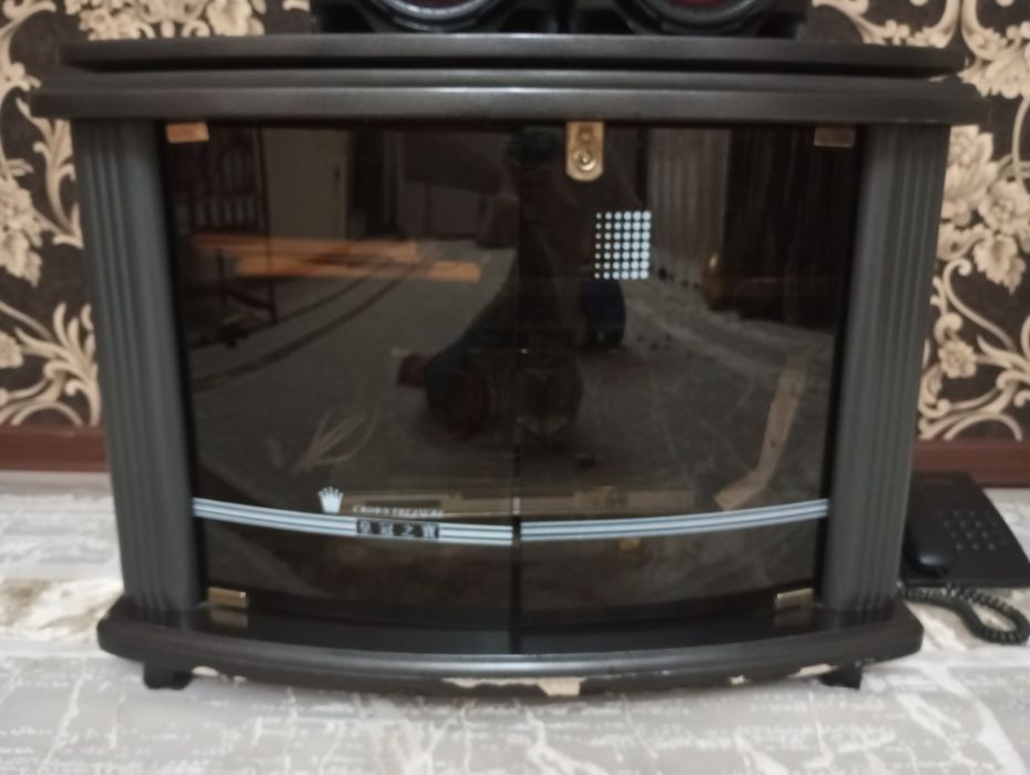 Продам тумбочку под телевизор