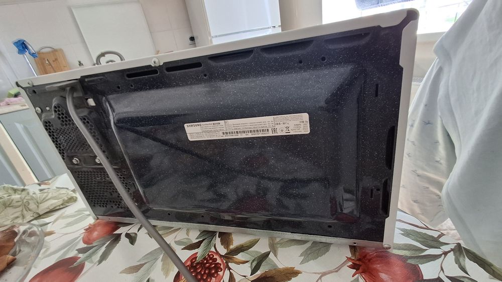 Продам микроволновку Samsung