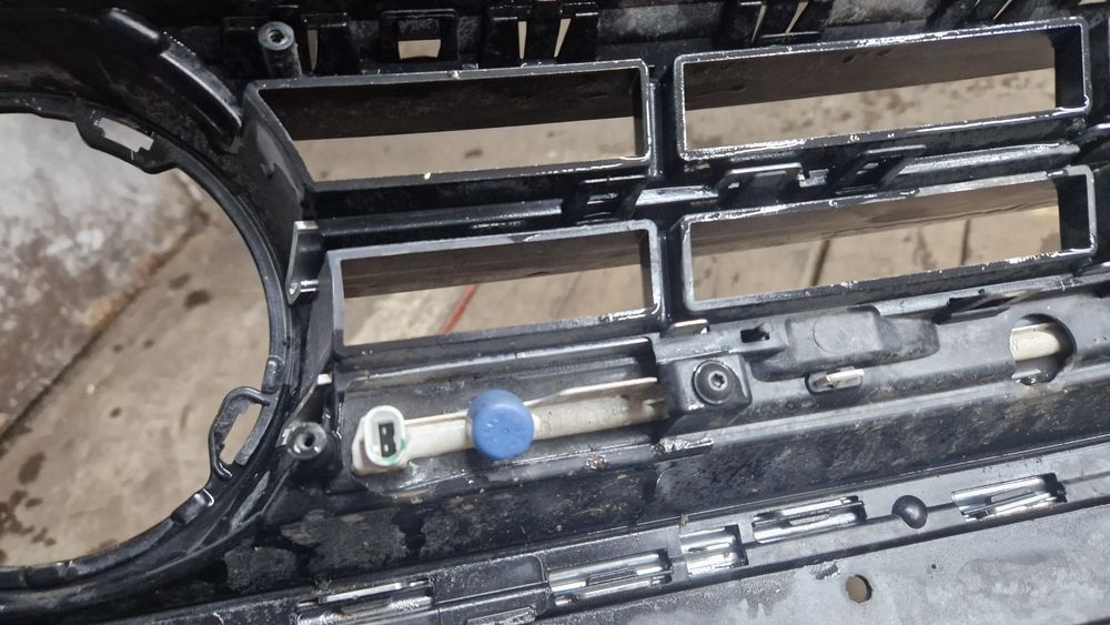 Grila centrala Vw Arteon FACELIFT 2020-2024