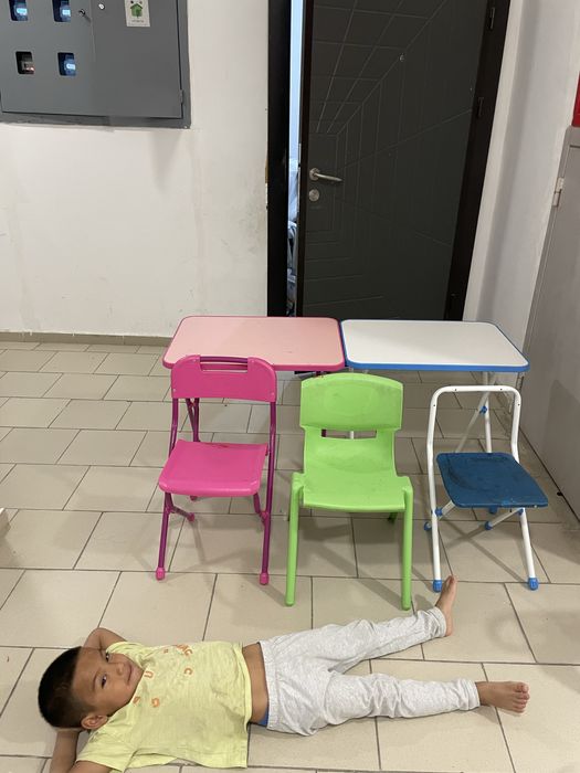 Парта для мальчика и девочка