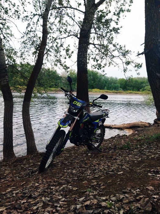Мотоцикл эндуро 06 (xingoizun 300cc)