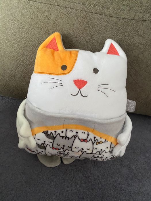 Помпа за кърма Cangaroo, Възглавничка с черешови костилки, Пелена