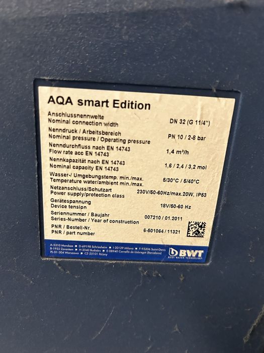 Апарат за омекотяване на вода със сол  BWT AQA Smart edition