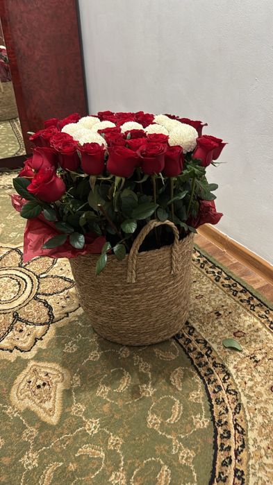 Роза с корзинкой