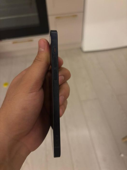 Iphone 12 акум 80% 128 гб