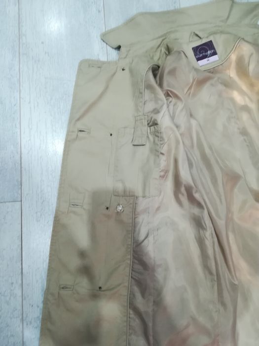 Тренчкот с двуредно закопчаване / размер:34/